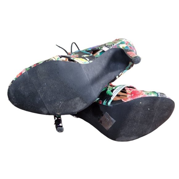 Madden Girl Floral Lace-Up Open-Toe High Heels With Back Zipper & Cutout Design - Picture 10 of 10